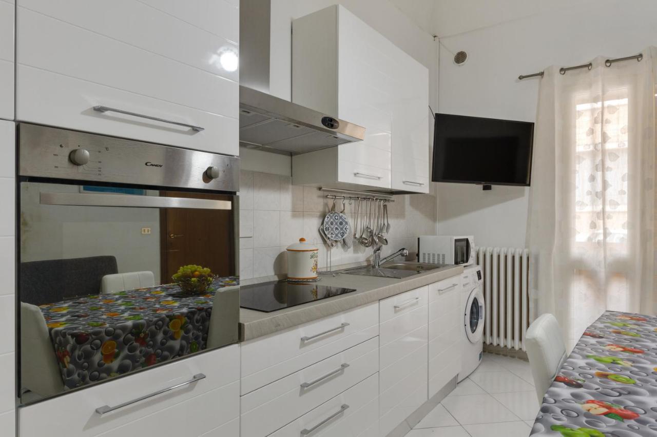 Appartamento Dimora del Delfino Curioso Lecce Esterno foto